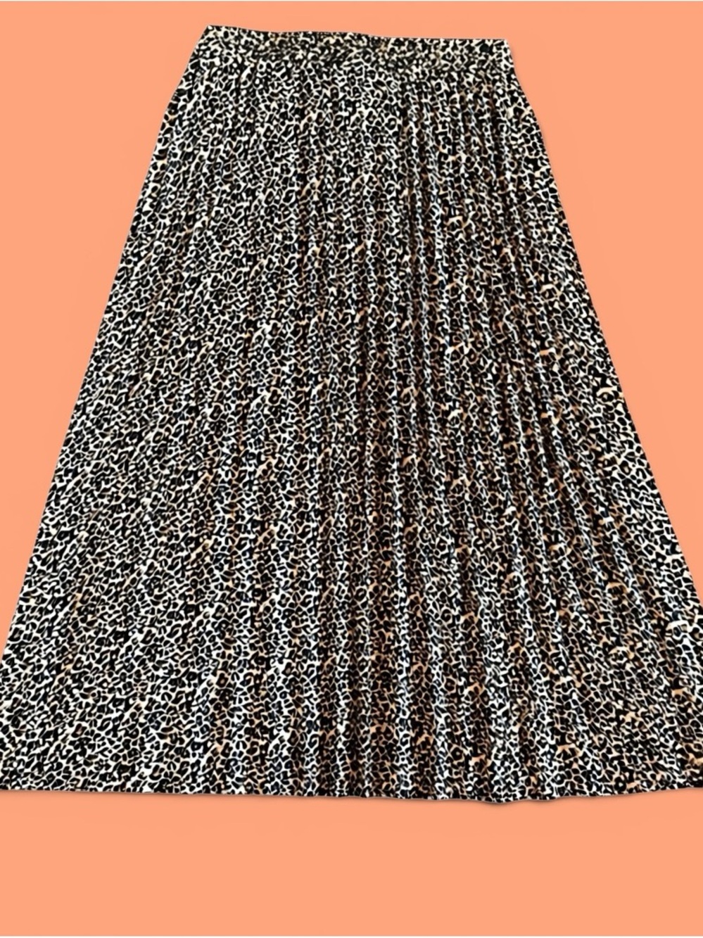 Leopard Print Pleated Maxi Skirt in Black & Tan